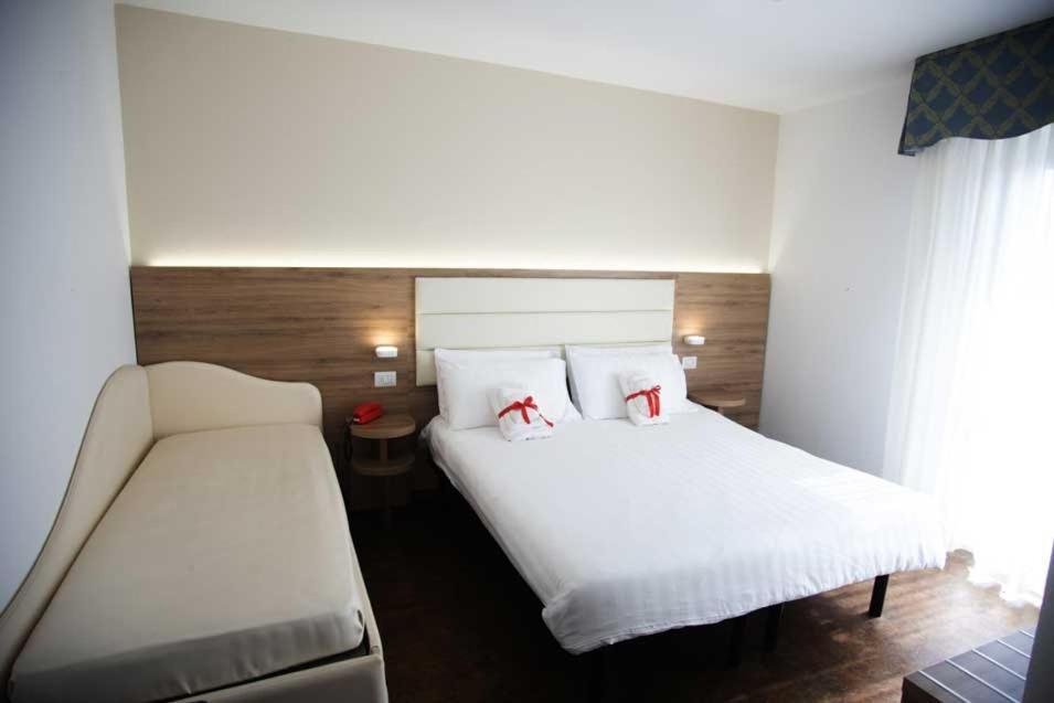Hotel Gardenia Μπελάρια-Ιτζέα Μαρίνα Εξωτερικό φωτογραφία