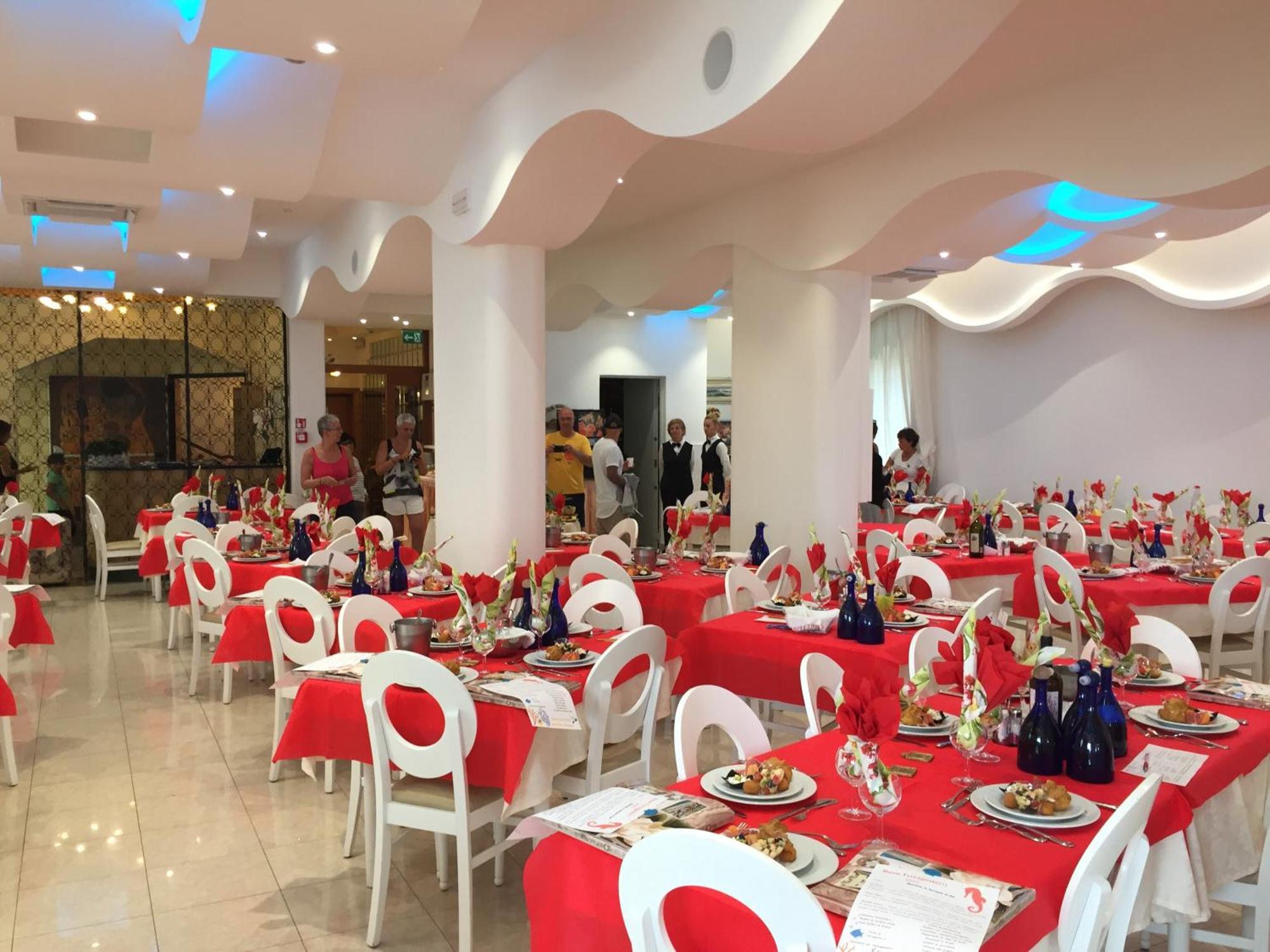 Hotel Gardenia Μπελάρια-Ιτζέα Μαρίνα Εξωτερικό φωτογραφία