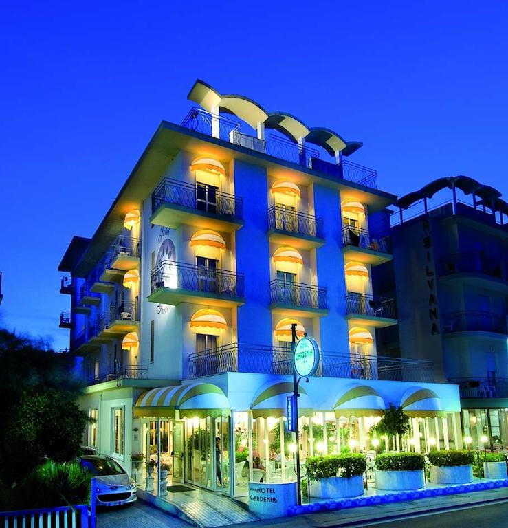 Hotel Gardenia Μπελάρια-Ιτζέα Μαρίνα Εξωτερικό φωτογραφία