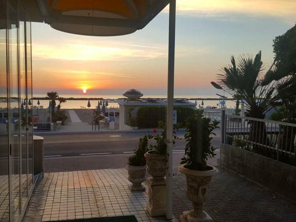 Hotel Gardenia Μπελάρια-Ιτζέα Μαρίνα Εξωτερικό φωτογραφία